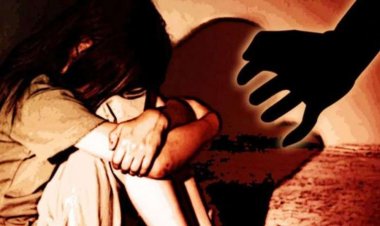 OMG ! पहले फेसबुक पर दोस्ती, फिर प्यार-धोखा और रेप, पुलिस तक पहुंची छात्रा की आपबीती !... FIR दर्ज, आरोपी की तलाश शुरू, पढ़े खबर