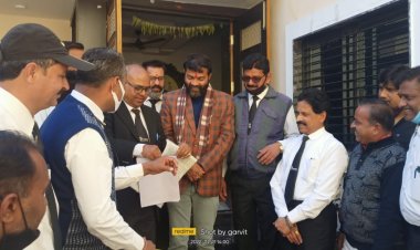 NEWS: सहारा कार्यकर्ताओं ने प्रशासनिक अधिकारी एवं जनप्रतिनिधियों को सौंपा ज्ञापन, की ये मांग, पढ़े बबलू यादव की ये खबर