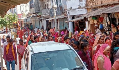 NEWS : डीजे की थाप ओर नाचते गाते लोग,कुछ इस अंदाज में निकली महादेव की सवारी,की देखने वाले लगे झूमने,सर्व माली समाज ने की अगुवाई, पढ़े खबर