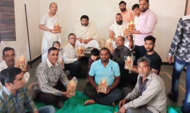 NEWS: मुनिराज श्री पीयूषचंद्र विजय जी महाराज का ग्राम हरवार में मंगल प्रवेश, नाकोड़ा भैरव देव की मूर्ति का किया वितरण, आत्मा की बैटरी चार्ज करने को लेकर कहीं ये बात