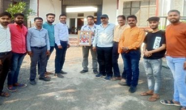 NEWS: गुप्तेश्वर महादेव समिति ने किया विभागों का सम्मान, तस्वीर की भेंट, पढ़े रुपेश सारू की खबर
