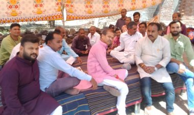 NEWS: मंत्री ओमप्रकाश सकलेचा पहुंचे रतनगढ़, तीन शोकाकुल परिवारों के यहां पहुंच दी सात्वना, पढ़े खबर