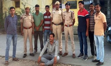 BIG BREAKING: उदयपुर की कार, साथ में फर्जी नंबर प्लेट, नीमच से उठाई लाखों की अवैध अफीम, और डिलेवरी बाड़मेर में, चित्तौडग़ढ़ पहुंचते ही पुलिस ने घेरा, मौके से एक गिरफ्तार, तो दो फरार, पूछताछ में तस्कर ने उगले राज !... पढ़े ये खबर