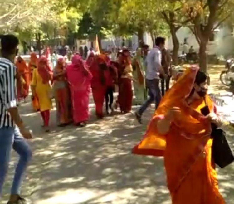 BIG BREAKING : नीमच के नीलकंठ में मची भगदड़,श्रद्धालुओं में मची चीख पुकार,कई लोग घायल,पढ़े ये खबर
