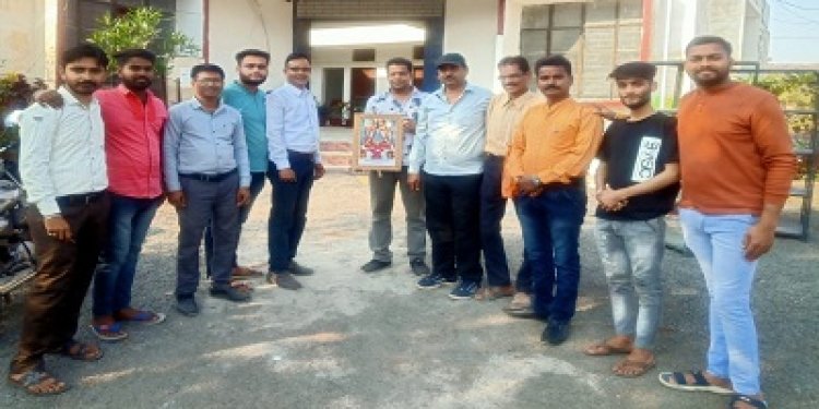 NEWS: गुप्तेश्वर महादेव समिति ने किया विभागों का सम्मान, तस्वीर की भेंट, पढ़े रुपेश सारू की खबर