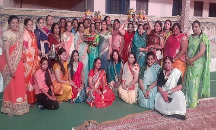 NEWS: जावद अग्रवाल समाज महिला मंडल ने निकाली गणगौर की झेल, गीतों पर किया नृत्य, दिए झाले, पढ़े खबर