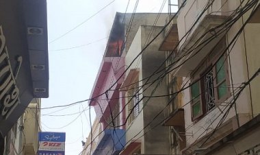 BIG BREAKING: नीमच की बोहरा गली स्थित दूकान की ऊपरी मंजिल में आगजनी, केंट पुलिस और दमकल की टीम मौके पर, पढ़े खबर