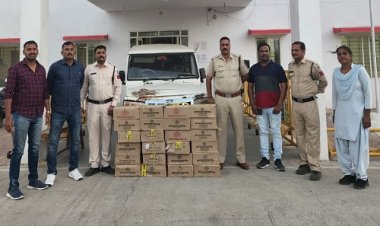 BIG NEWS: मुखबीर की सूचना पर नई आबादी पुलिस मुस्तैद, घेराबंदी कर बोलेरों को रोका, तलाशी में मिला अवैध शराब का जखिरा, मौके से तीन आरोपी गिरफ्तार, पढ़े खबर