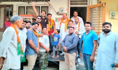 NEWS: मेरी पार्टी मेरा अभिमान, विधायक परिहार पहुंचे मंडल महामंत्री-उपाध्यक्ष के निवास, लगाई नाम पट्टिका, पढ़े खबर
