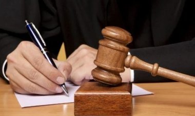BIG NEWS: गेट खटखटाया, और बोले- हम पुलिस, दरवाजा खोलते ही मदनलाल से मारपीट, फिर उड़ाएं जेवर, जावद थाने पर FIR !... खाकी ने पकड़े तीन आरोपी, अब न्यायालय ने सुनाई ये सजा, पढ़े खबर