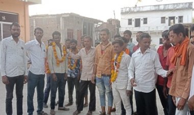 NEWS: मजदूर दिवस पर गांव जमुनिया खुर्द में मजदूरों का हुआ सम्मान, ये रहे उपस्थित, पढ़े खबर