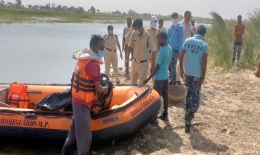 BIG NEWS: 25 घंटों तक चला रेस्क्यू... फिर झाड़ियों ने मिला रवि का शव, मगरमच्छ ने कर दिया क्षत-विक्षत, मामला बालक के तालाब में डूबने का, परिवार पर टूटा कहर !... पढ़े रौंगटे खड़े कर देने वाली ये खबर