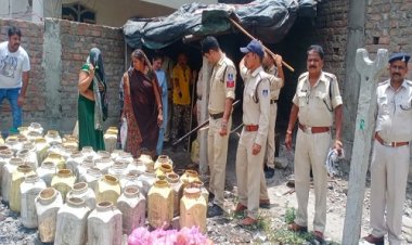 BIG NEWS: ग्राम बसाखेड़ी में अफजलपुर पुलिस की दबिश, इस अवैध कारोबार का किया भंडाफोड़, पांच आरोपी गिरफ्तार, अब इनकी तलाश, खाकी ने मौके पर किसे कर दिया नष्ट, पढ़े ये खबर