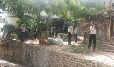 NEWS: नीमच सिटी पुरानी कचहरी में स्थापित किए सीसीटीवी कैमरे, तो स्वेच्छा से हटाया नवीन विस्तार, नगर पालिका ने की साफ-सफाई एवं लाइटिंग की व्यवस्था, पढ़े खबर
