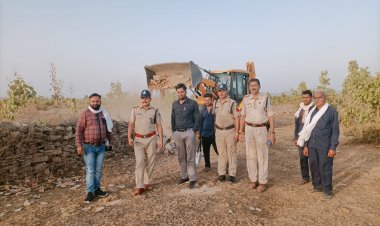 BIG NEWS: दुष्कर्म के आरोपियों के अवैध अतिक्रमण पर चला बुलडोजर, 95 बीघा जमीन कराई मुक्त, दिया बड़ा संदेश, पढ़े खबर
