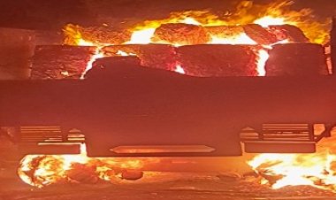 BIG NEWS: पहले की अदला-बदली, फिर फूंका ट्रक, किया लाखों का जोलझाल, रची ये झूठी कहानी, अब मल्हारगढ़ पुलिस का एक्शन, मास्टर माइंड सहित कई गिरफ्तार, पढ़े खबर