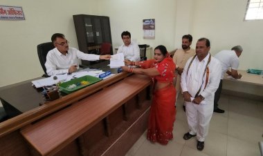 NEWS: त्रिस्तरीय पंचायत चुनाव, वार्ड क्रमांक 1 से श्रीमती गीता सुनील कैथवास ने की दावेदारी पेश, किया नामांकन दाखिल, पढ़े खबर