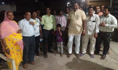 NEWS: नीमच के वार्ड- 01 में बैरागी का तूफानी जनसंपर्क, रहवासी बोले- अब राजेश से आस-वार्ड का होगा विकास, पढ़े ये खबर