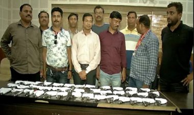 OMG ! चुनाव से पहले क्राइम ब्रांच की बड़ी कार्यवाही, अवैध हथियारों की बड़ी खेप पकड़ी, पूछताछ में उगले राज, MP सहित कई राज्यों में की सप्लाई, कौन है गिरोह का मुख्य सरगना दीपक चौहान...! पढ़े ये खबर