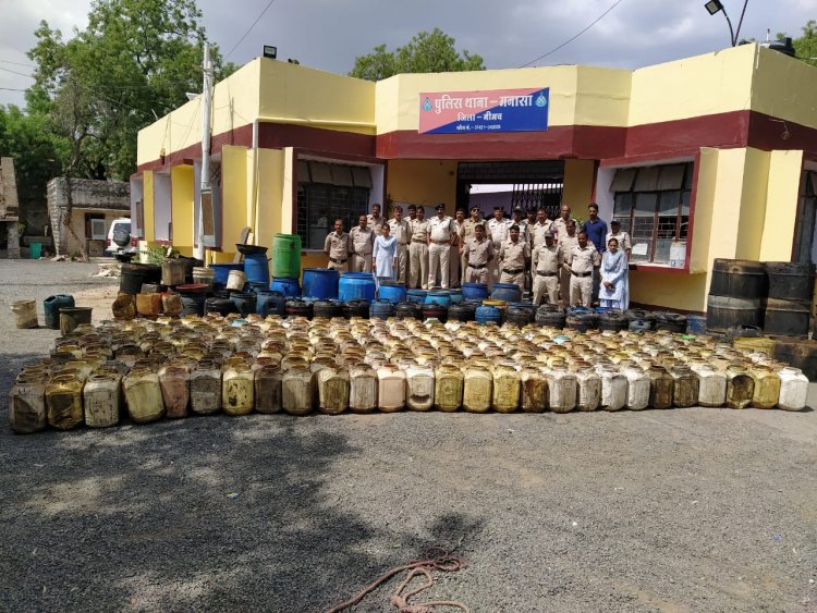 BIG NEWS : मनासा के बांछड़ा डेरे,ओर पुलिस की दबिश,हजारो लीटर मिला नशे का सामान,माल जप्त,दो पर मामला दर्ज,पढ़े ये खबर