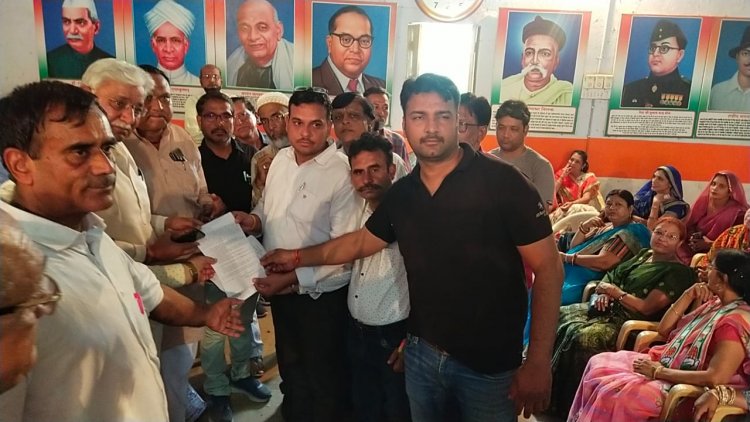 NEWS: बंगला बगीचा संघर्ष समिति से कांग्रेजनों ने की मुलाकात, विभिन्न मांगों को लेकर क्या बोले पूर्व विधायक नन्दकिशोर पटेल, पढ़े खबर