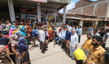 ELECTION NEWS: लुनाहेड़ा गांव में महेश पाटीदार का तूफानी जनसंपर्क, ग्रामीणों से लिया आशीर्वाद, तो बदले में फलों से तौला, मीडिया से हुए रूबरू, वादों को लेकर कहीं ये बड़ी बात, पढ़े नरेंद्र राठौर की खबर