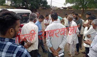 ELECTION BREAKING: त्रि-स्तरीय पंचायत चुनाव, मनासा क्षेत्र से बड़ी खबर, इस गांव में मतदान का बहिष्कार, सैकड़ों ग्रामीणों ने वोटिंग से किया इनकार, ये बड़ा कारण आया सामने...! वरिष्ठ अधिकारी भी मौके पर, पढ़े खबर