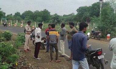 BIG BREAKiNG : नीमच भरभड़िया रोड पर बड़ा हादसा,स्वयं व चित्रांश की मौके पर मौत,एक घायल,बाईक फिसलने से हुआ हादसा,पढ़े ये खबर