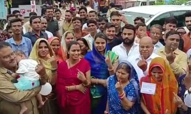 NEWS: कर्नाटक के राज्यपाल थावरचंद गेहलोत बुधवार को पहुंचे अपने गृह नगर, परिवार सहित किया मतदान, दिया ये संदेश, पढ़े बबलू यादव की ये खबर 