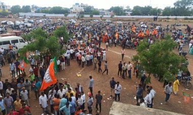 RESULT NEWS: क्रमांक 2 में जीत का जश्र, भाजपा-कांग्रेस कार्यकर्ताओं में दिखा उत्साह, हवा में लहराये पार्टी के झण्डे, नीमच नगर पालिका की कितनी सीटों पर किसका कब्जा, पढ़े खबर