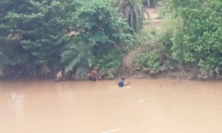 BIG BREAKING: घंटों तक चला रेस्क्यू... अब लापता मोहनलाल की तलाश पूरी, गांव से इतनी दूर तैरता मिला शव, जांच शुरू, मामला- रतनगढ़ थाना क्षेत्र का, पढ़े खबर