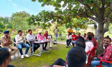 NEWS:  रामपुरा थाना परिसर पर हुई शांति समिति की बैठक, आगामी त्यौहारों को लेकर की चर्चा, तो इन अधिकारियों सहित ये रहे मौजूद, पढ़े खबर