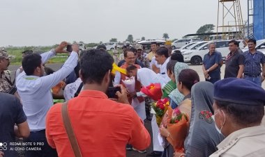 BIG BREAKING: MP के सीएम शिवराज सिंह चौहान पहुंचे मंदसौर, भाजपा कार्यकर्ताओं का हैलीपेड पर जमावड़ा, इस भव्य आयोजन में होंगे शामिल, पढ़े खबर