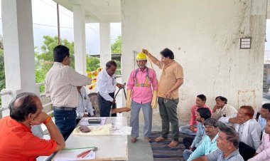 NEWS : बिजली विभाग के कर्मचारियों का प्रशिक्षण,जानकारों ने दिए टिप्स,कैसे बचे दुर्घटनाओं से,तो सुरक्षा नियमो को लेकर भी कही ये बात,पढ़े खबर