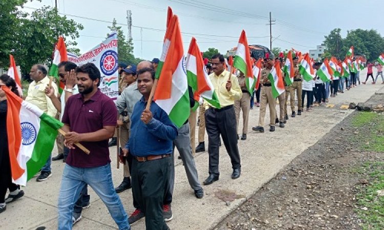 NEWS: हर घर तिरंगा अभियान, मनासा महाविद्यालय के स्टाफ और विद्यार्थियों ने निकाली तिरंगा यात्रा, जगह-जगह हुआ भव्य स्वागत, पढ़े खबर