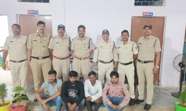 BIG NEWS : मनासा नगर में अंकों पे दांव पर दांव,पुलिस को लगी खबर,फिर हुआ ऐसा एक्शन,की यहां वहा भागते दिखे लोग,4 रंगे हाथो धराये भी,पढ़े ये खबर