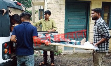 OMG ! पिता ने कमरा किया बंद, और उठाया ये बड़ा कदम, फिर बेटा दौड़कर पहुंचा घर, दरवाजा तोड़ते ही उड़े होश, मनासा अस्पताल तो ले गए, पर हो गई देर, अब परिवार में मातम, मामला- ग्राम भाटखेड़ी का, पढ़े मनीष जोलान्या की खबर