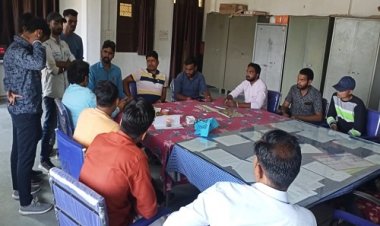 NEWS: मनासा कॉलेज में मनाया NSS डे, इस बात को लेकर हुआ विवाद, अब बजरंग दल ने दिया 24 घंटे का अल्टीमेटम...! क्या है मामला, पढ़े मनीष जोलान्या की खबर