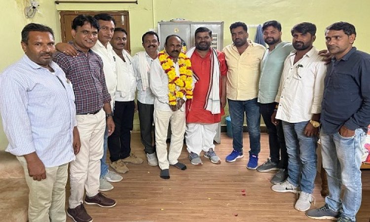 NEWS : गुर्जर समाज की नवीन कार्यकारिणी घोषित, चंपालाल गुर्जर अध्यक्ष नियुक्त, समाजजनों में हर्ष का माहौल, किया जोरदार स्वागत, पुष्पाहार पहनाकर दी बधाई, पढ़े खबर