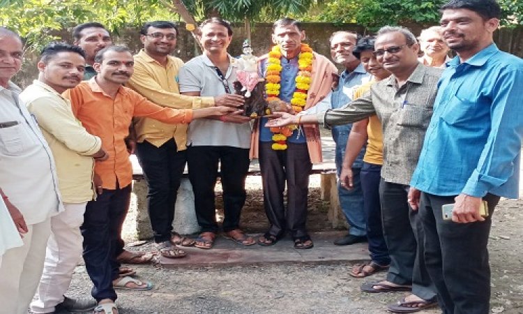 NEWS: समाजसेवी हरिसिंह साहिल हुए सेवानिवृत्त, मण्डल सदस्यों ने दी भावभीनी विदाई, पढ़े खबर