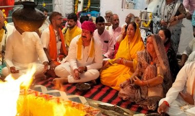 NEWS: महाष्टमी पर मां भादवा माता के दरबार पहुंचे हजारों भक्त, पैदल यात्रियों में दिखा अपार उत्साह, विधायक परिहार ने सपत्नी दी हवन में आहुति, पढ़े खबर