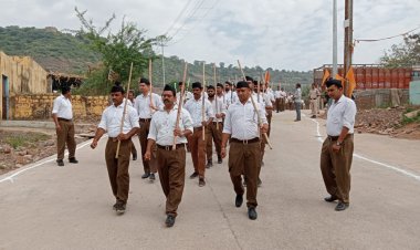 NEWS: RSS ने रतनगढ़ में निकाला पथ संचलन, नगरवासियों ने किया भव्य स्वागत, बनाई रंगोली, पढ़े खबर