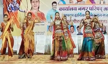 NEWS : मनासा में दशहरा मेले का तीसरा दिन, सांस्कृतिक कार्यक्रम का भव्य आयोजन, स्कूली छात्र-छात्राओं ने बिखेरा जलवा, पढ़े मनीष जोलान्या की खबर