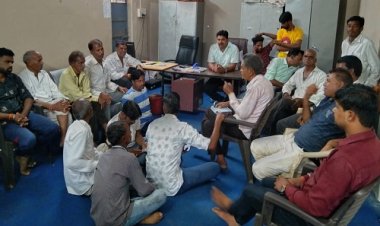 NEWS: ग्राम धनेरियाकलां में दशहरा उत्सव समिति की बैठक संपन्न, अब आगामी 16 अक्टूबर को किया जाएगा रावण दहन, भव्य भजन संध्या भी इस दिन, पढ़े खबर