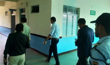 NEWS: जिला कलेक्टर मयंक अग्रवाल पहुंचे मनासा, इस स्कूल का किया औचक निरिक्षण, अधिकारीयों से ली अहम जानकारियां, पढ़े खबर