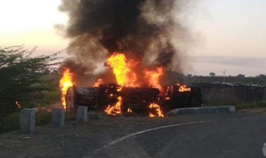 BIG NEWS : MP में भीषण हादसा : असंतुलित होकर पलटा टैंकर, फिर हुआ भयानक विस्फोट, एक महिला सहित दो की मौत, 23 घायल, इतनों की हालत गंभीर, पढ़े खबर