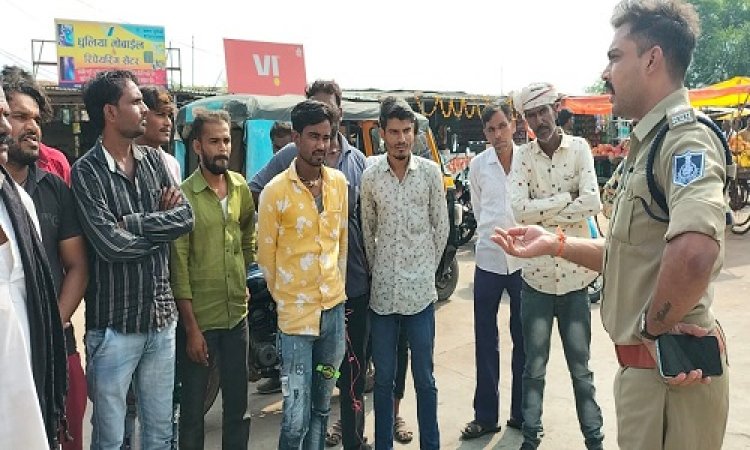NEWS: रामपुरा में जागरूकता आयोजन संपन्न, थाना प्रभारी चौहान पहुंचे आमजन के बीच, दी अहम जानकारियां, पढ़े खबर