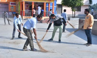 NEWS: म.प्र.स्‍थापना दिवस, मनासा नगर के वार्डों में की साफ-सफाई, मुख्य बाजारों में जागरूकता कार्यक्रम का आयोजन भी, पढ़े खबर