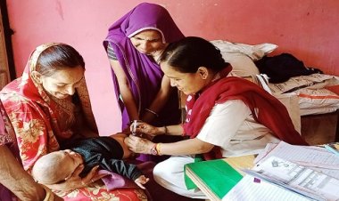 NEWS: ग्राम डांगड़ी में टीकाकरण अभियान, जन्म से 5 वर्ष के बच्चों एवं गर्भवती महिलाओं को लगाया टीका, की ये सभी जांचे, पढ़े खबर