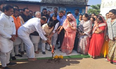 NEWS: डिस्ट्रीब्यूशन पाइप लाइन कार्य, मंदसौर के वार्ड न. 1 में किया भूमि पूजन, पूर्व केंद्रीय मंत्री सहित ये रहे मौजूद, पढ़े दिलीप आर्य की खबर